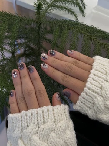 ANDO Salon client work: Winter Nail Art